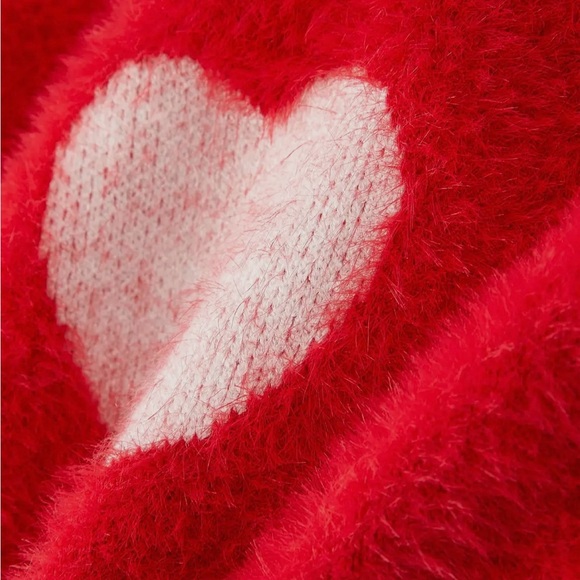 NEW Girls Valentines Hearts Pullover Sweater - Picture 5 of 5